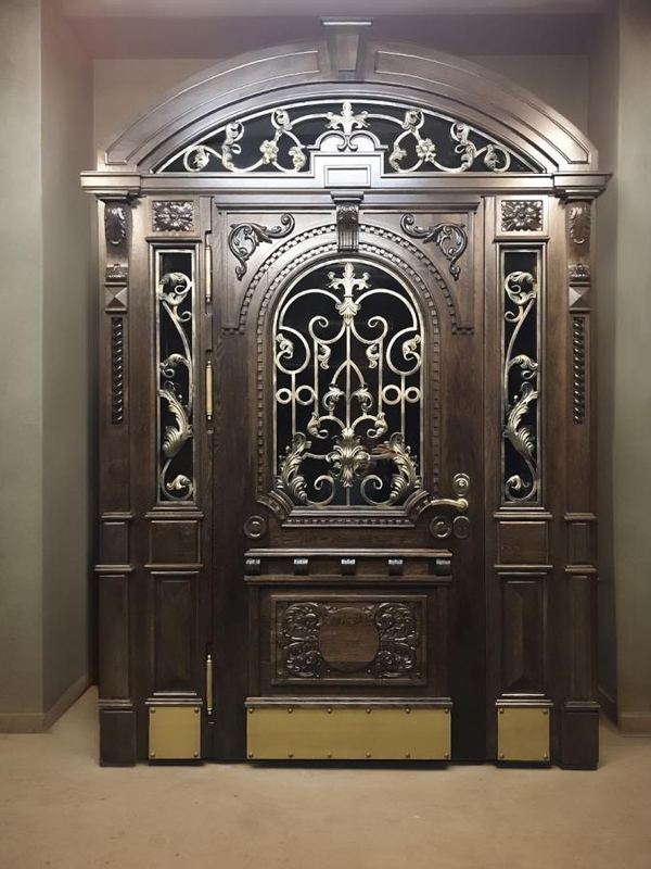 Эксклюзивная дверь