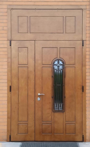 Полуторная дверь с фрамугой