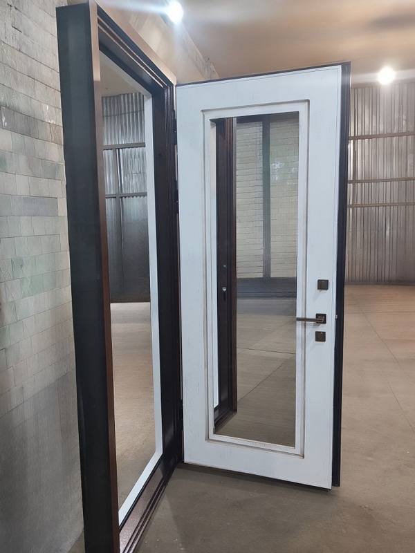 Со стеклопакетом