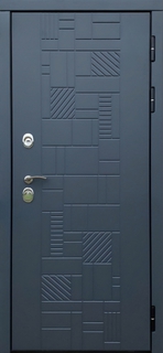 Металлическая дверь для квартиры с отделкой из панелей МДФ RAL