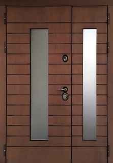 Остекленная полуторная термодверь с отделкой фрезерованными плитами МДФ Остекленная полуторная термодверь с отделкой фрезерованными плитами МДФ