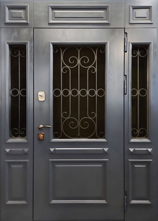 Остекленная термодверь с коваными решетками (серые панели МДФ с багетом)