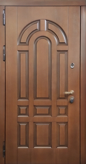 Стальная термодверь с отделкой псевдофиленчатыми панелями МДФ шпон